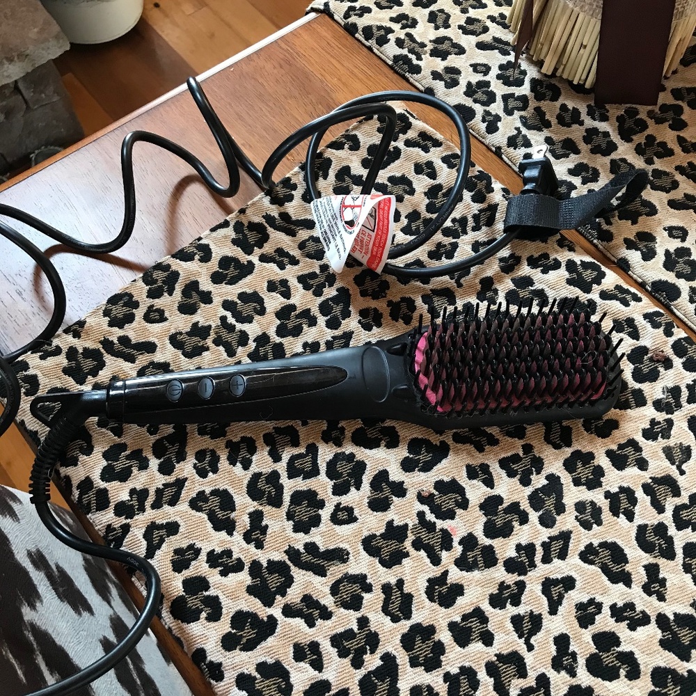 MicroPure Hair Straightening Brush